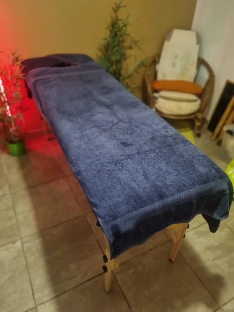 Table de massage – Photo 1