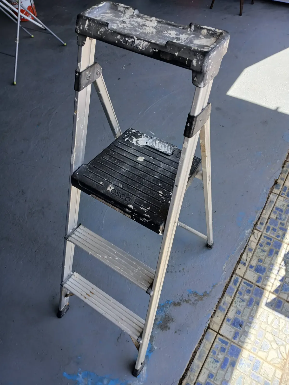 Escabeau 3 marches – Photo 1