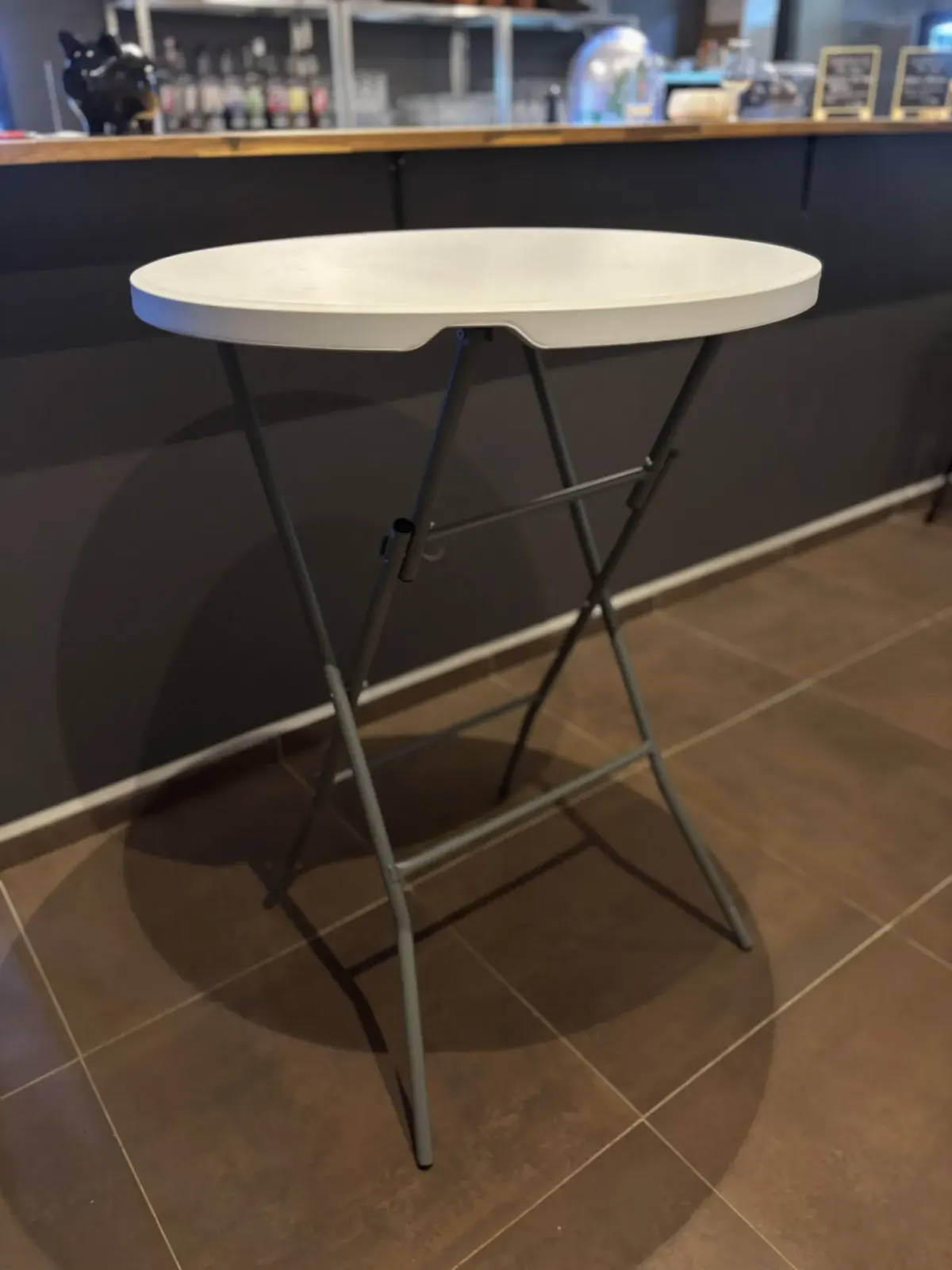 Mange debout – Photo 1