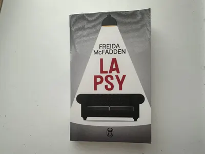 Livre « La psy » de Freida McFadden