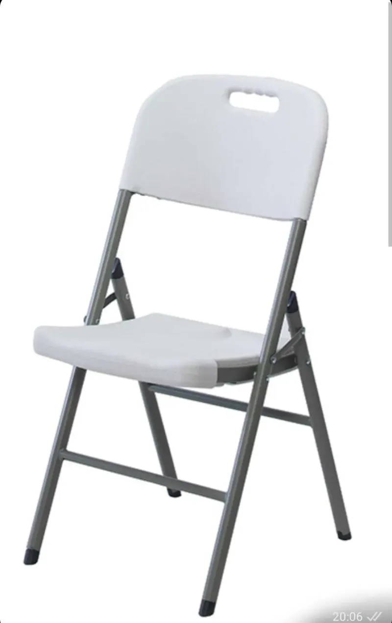 Chaises – Photo 1