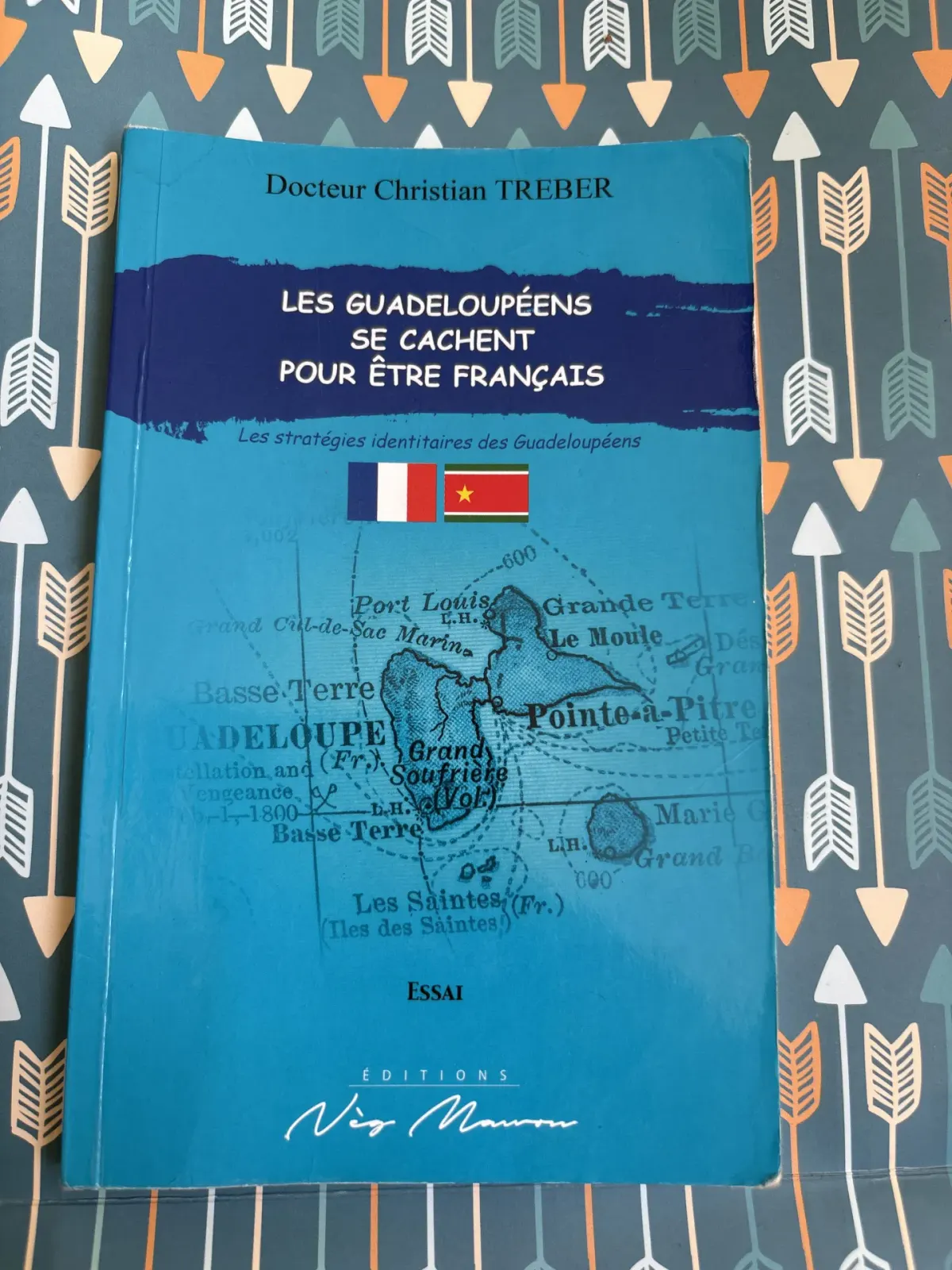 Livre << Les Guadeloupéens..>> – Photo 1
