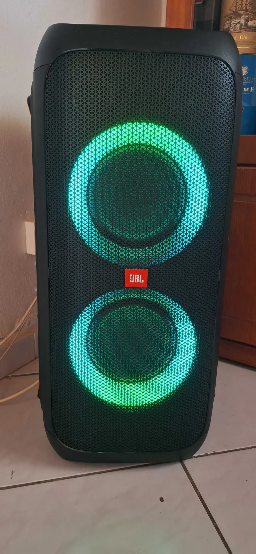 Enceinte JBL 320 – Photo 1