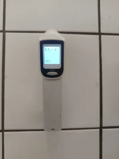 Thermomètre laser de chantier
