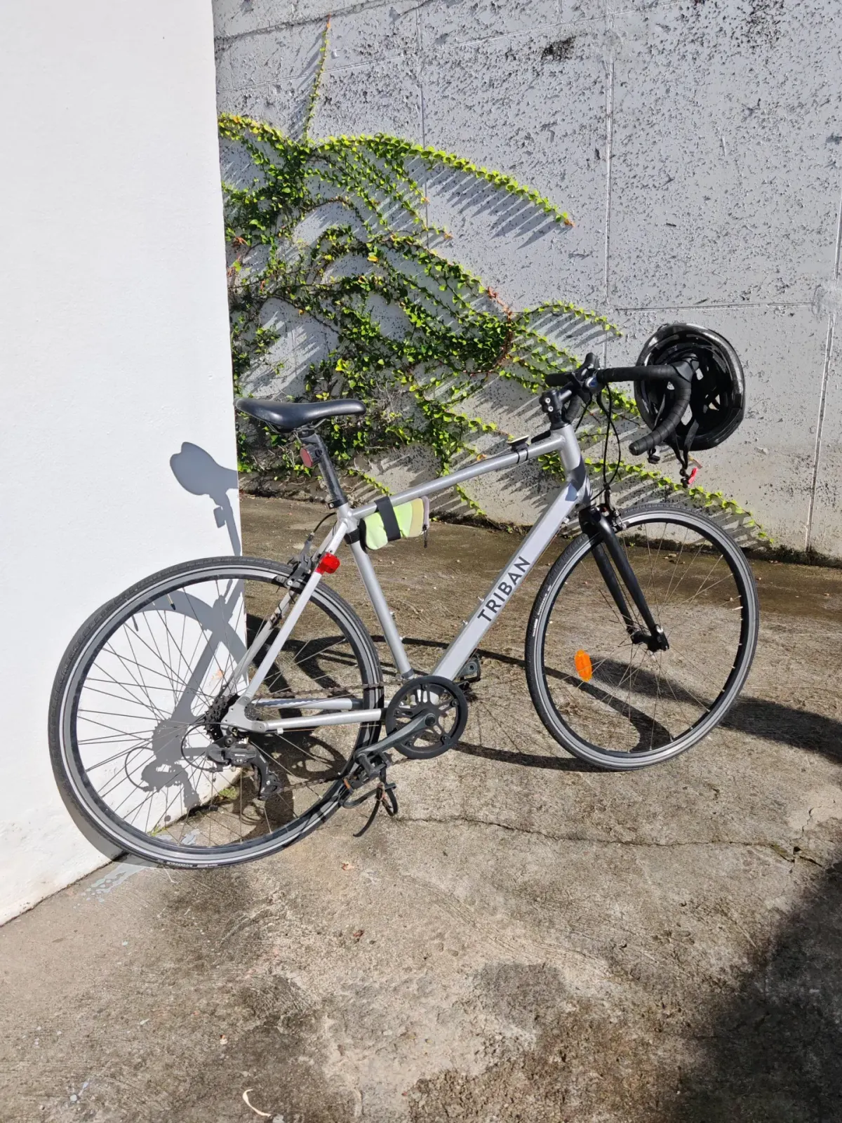 Vélo Triban RC 100 – Photo 1