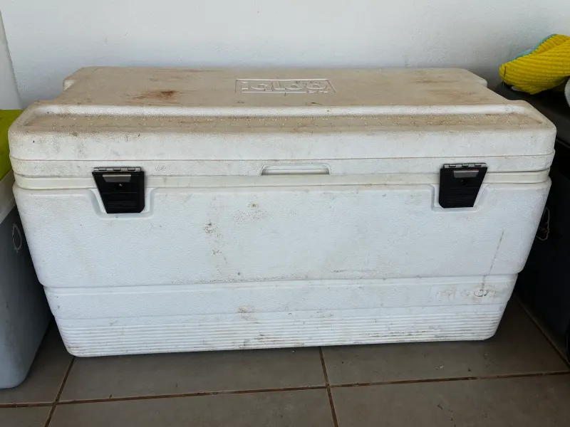 Glacière 90L – Photo 1