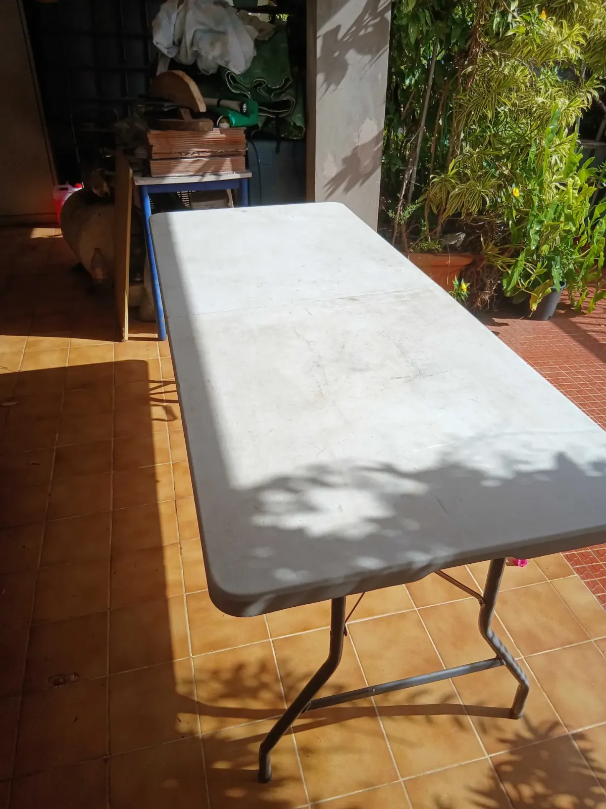 Table Pliante 1m80 – Photo 1