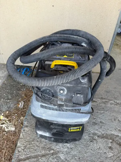 Aspirateur professionnel pour travaux de ponçage