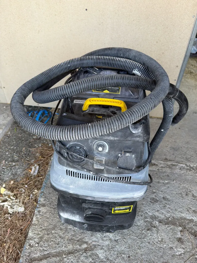 Aspirateur professionnel pour travaux de ponçage – Photo 1