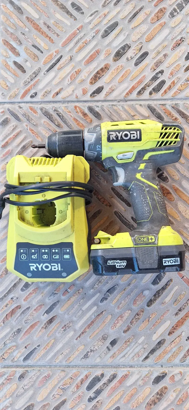 Visseuse Ryobi – Photo 1