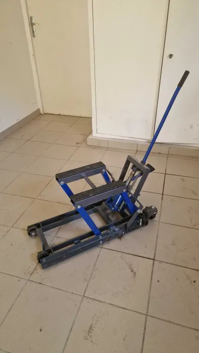 Cric hydraulique
