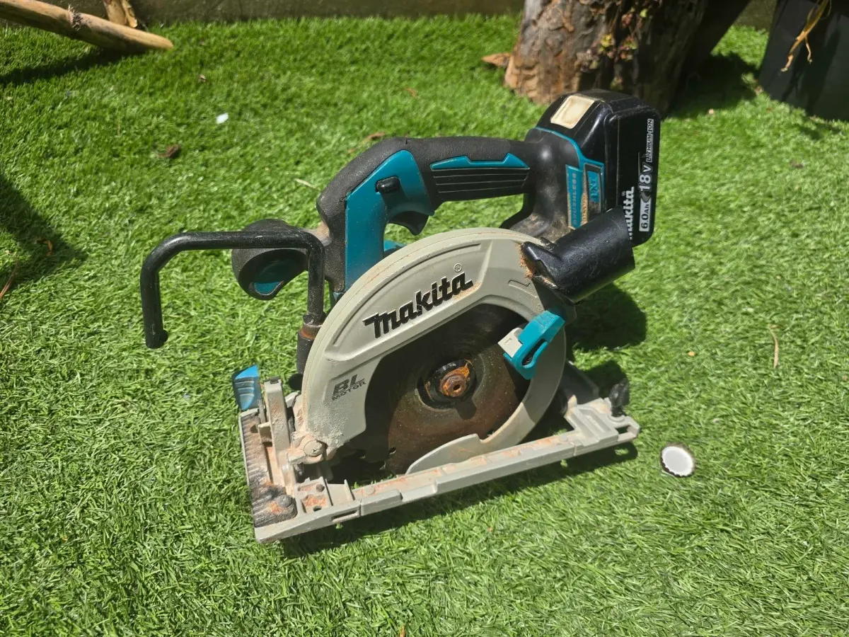 Circulaire sans fil Makita – Photo 1